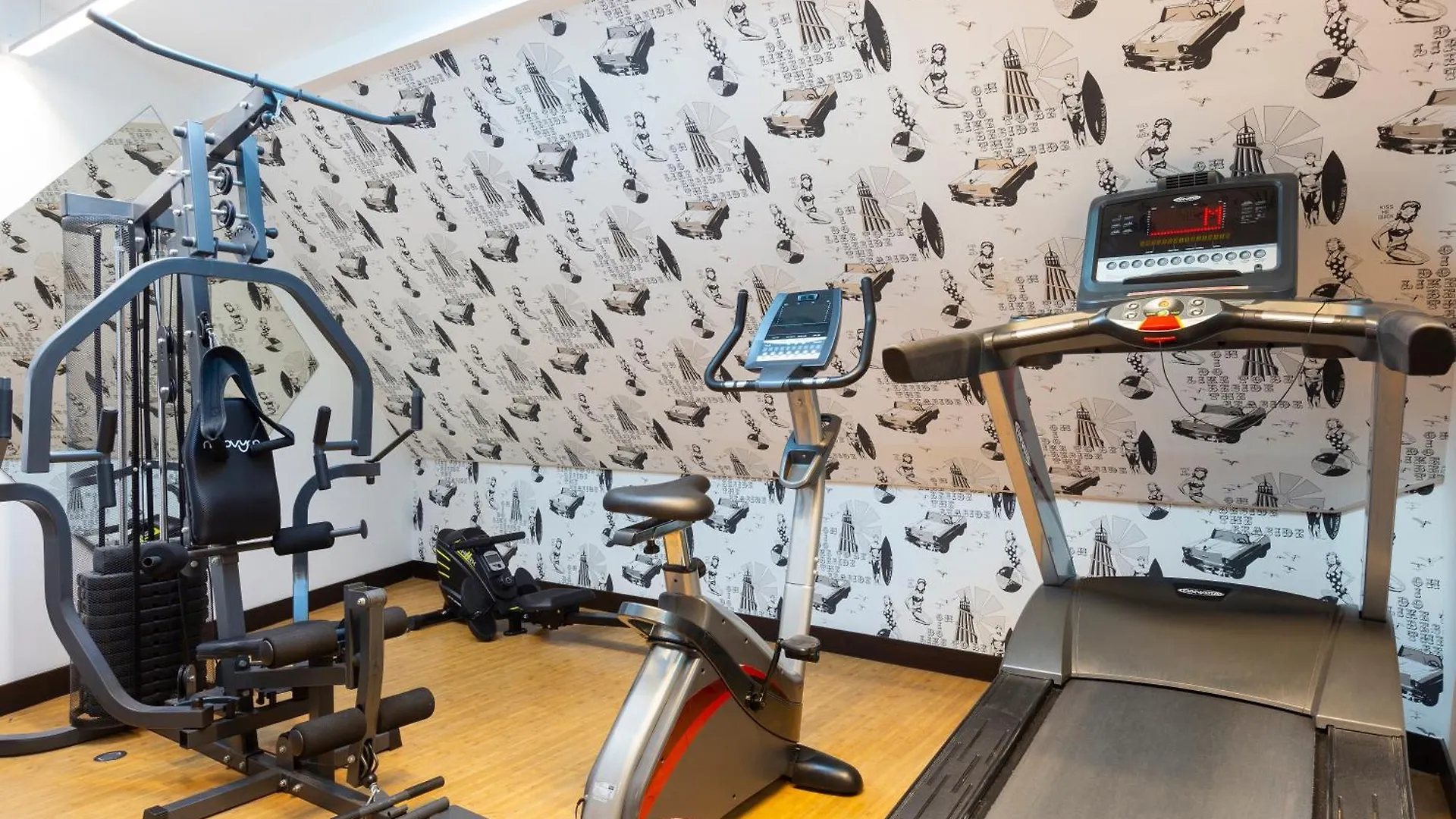 Hor Europe Hotel 4*